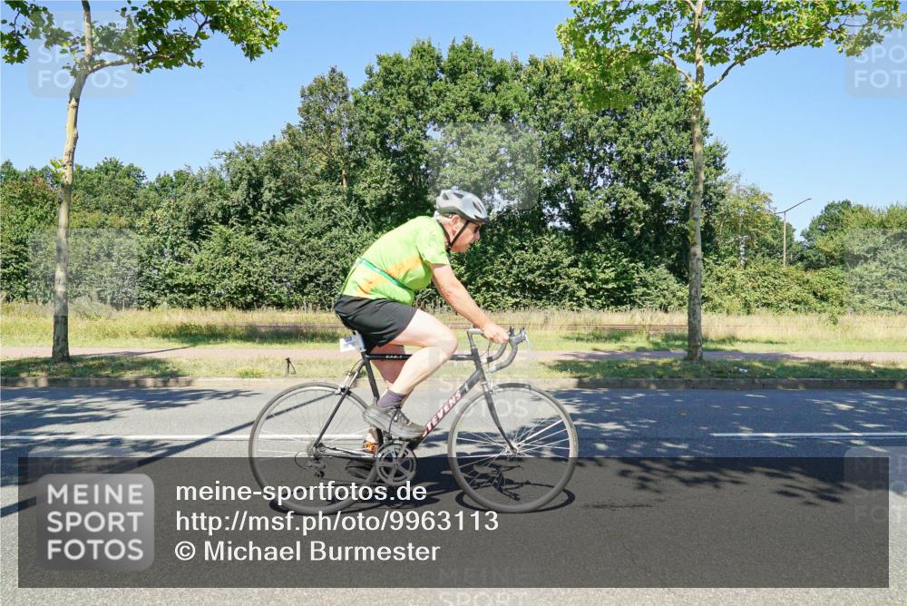 09.08.2026 - GEWOBA Citytriathlon Bremen Michael Burmester http://msf.ph/oto/9963113 09.08.2026 14:46:59 Radfahren 392, 414, 447, 461, 464, 488, 506 meine-sportfotos.de