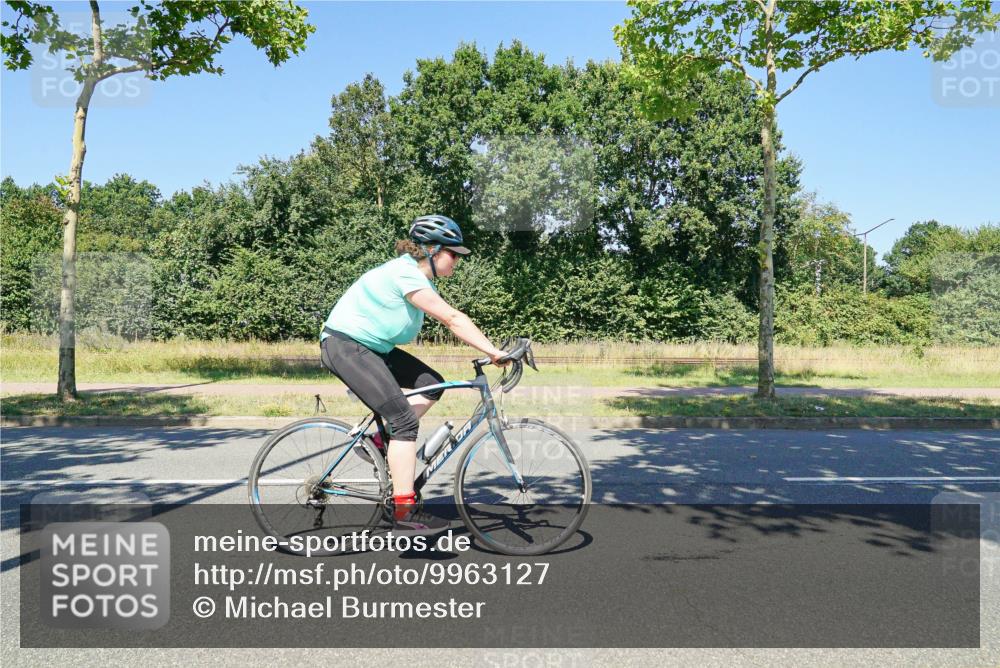 09.08.2026 - GEWOBA Citytriathlon Bremen Michael Burmester http://msf.ph/oto/9963127 09.08.2026 14:48:21 Radfahren 333 meine-sportfotos.de