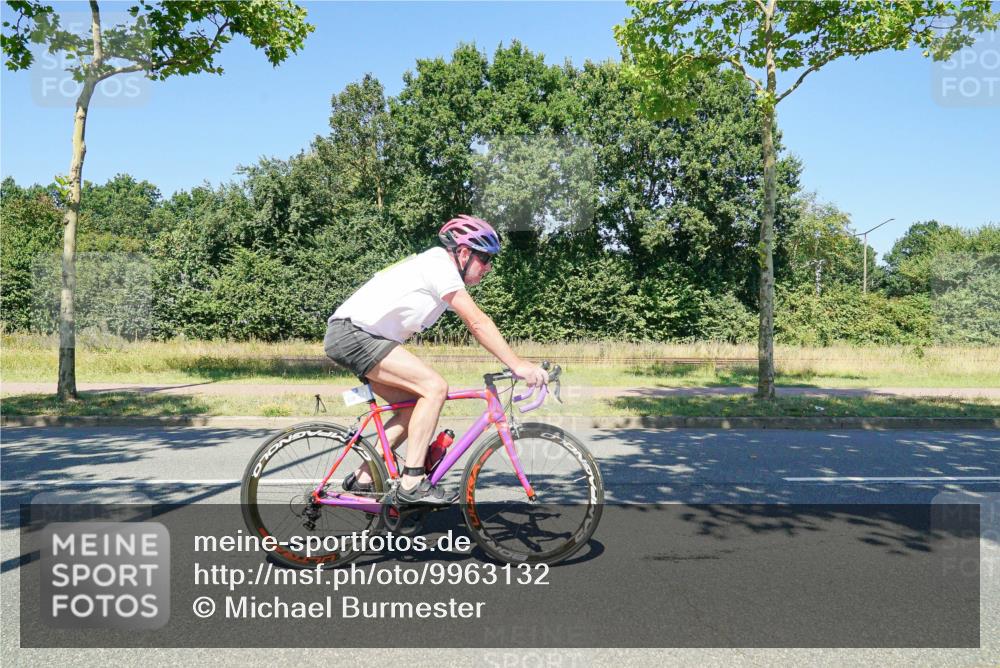 09.08.2026 - GEWOBA Citytriathlon Bremen Michael Burmester http://msf.ph/oto/9963132 09.08.2026 14:48:53 Radfahren 315, 443, 475, 518 meine-sportfotos.de