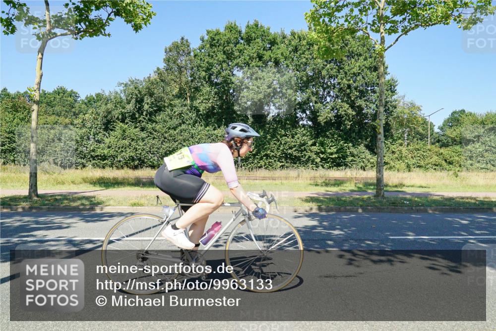 09.08.2026 - GEWOBA Citytriathlon Bremen Michael Burmester http://msf.ph/oto/9963133 09.08.2026 14:48:55 Radfahren 315, 443, 475, 518 meine-sportfotos.de