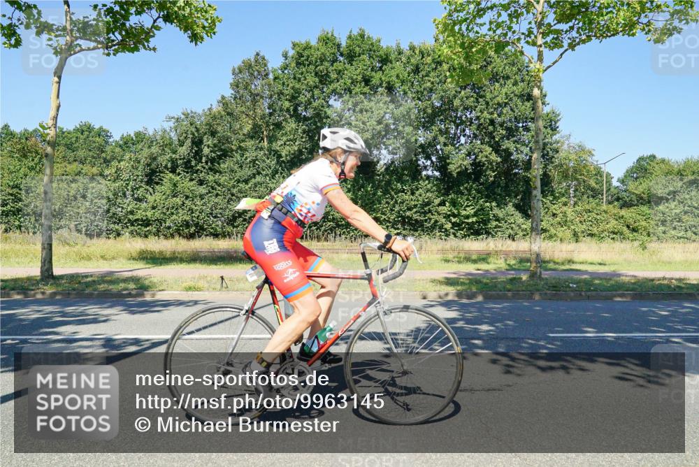 09.08.2026 - GEWOBA Citytriathlon Bremen Michael Burmester http://msf.ph/oto/9963145 09.08.2026 14:52:15 Radfahren 469, 512 meine-sportfotos.de