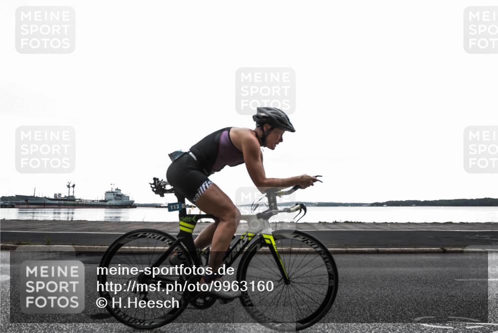 16.08.2026 - KN Förde Triathlon 2026 H.Heesch http://msf.ph/oto/9963160 16.08.2026 09:20:17 Radfahren 110, 113 meine-sportfotos.de