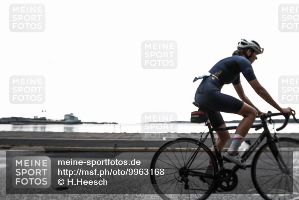 16.08.2026 - KN Förde Triathlon 2026 H.Heesch http://msf.ph/oto/9963168 16.08.2026 09:21:31 Radfahren 133, 154 meine-sportfotos.de
