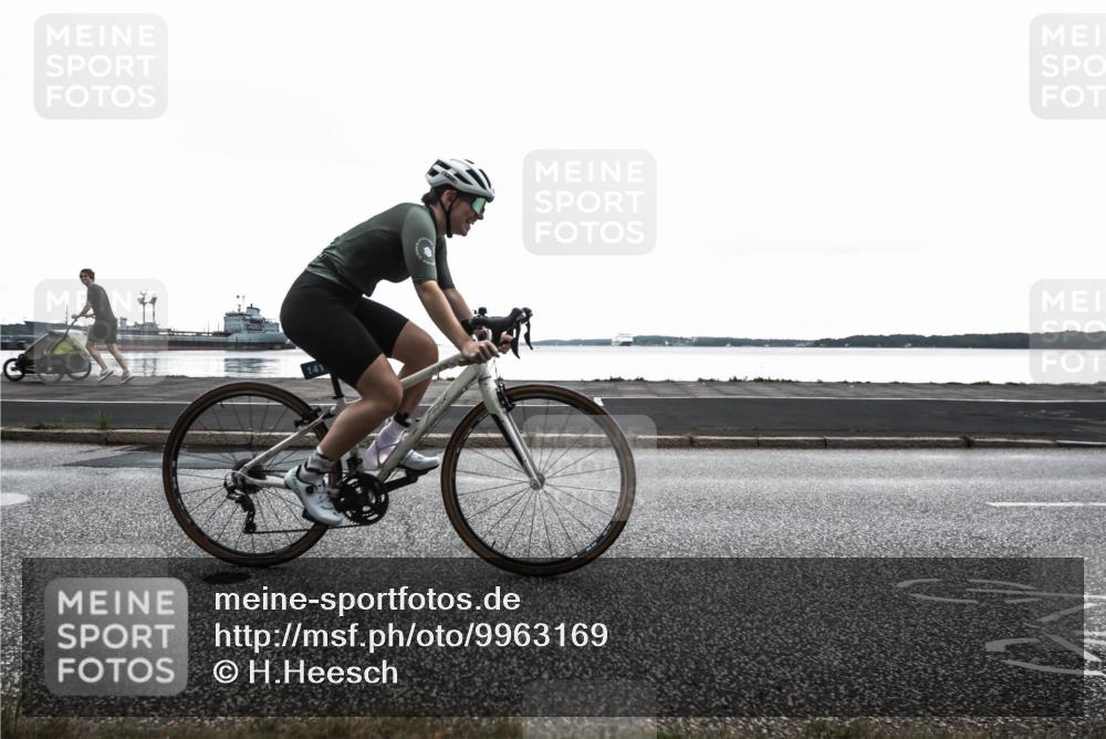 16.08.2026 - KN Förde Triathlon 2026 H.Heesch http://msf.ph/oto/9963169 16.08.2026 09:22:05 Radfahren 141, 158, 162 meine-sportfotos.de