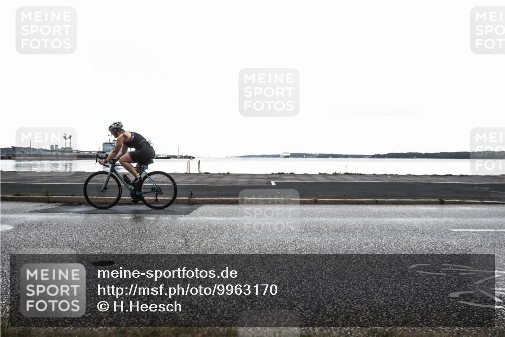 16.08.2026 - KN Förde Triathlon 2026 H.Heesch http://msf.ph/oto/9963170 16.08.2026 09:22:11 Radfahren 158 meine-sportfotos.de