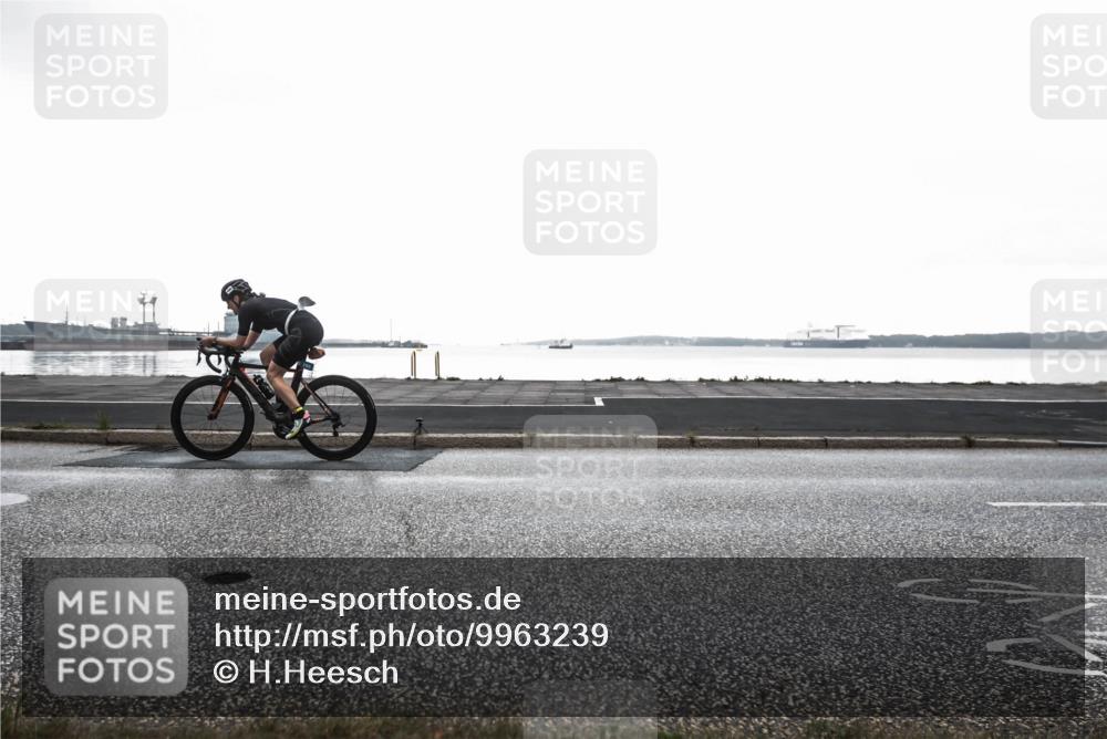 16.08.2026 - KN Förde Triathlon 2026 H.Heesch http://msf.ph/oto/9963239 16.08.2026 09:25:59 Radfahren 114, 123, 195 meine-sportfotos.de