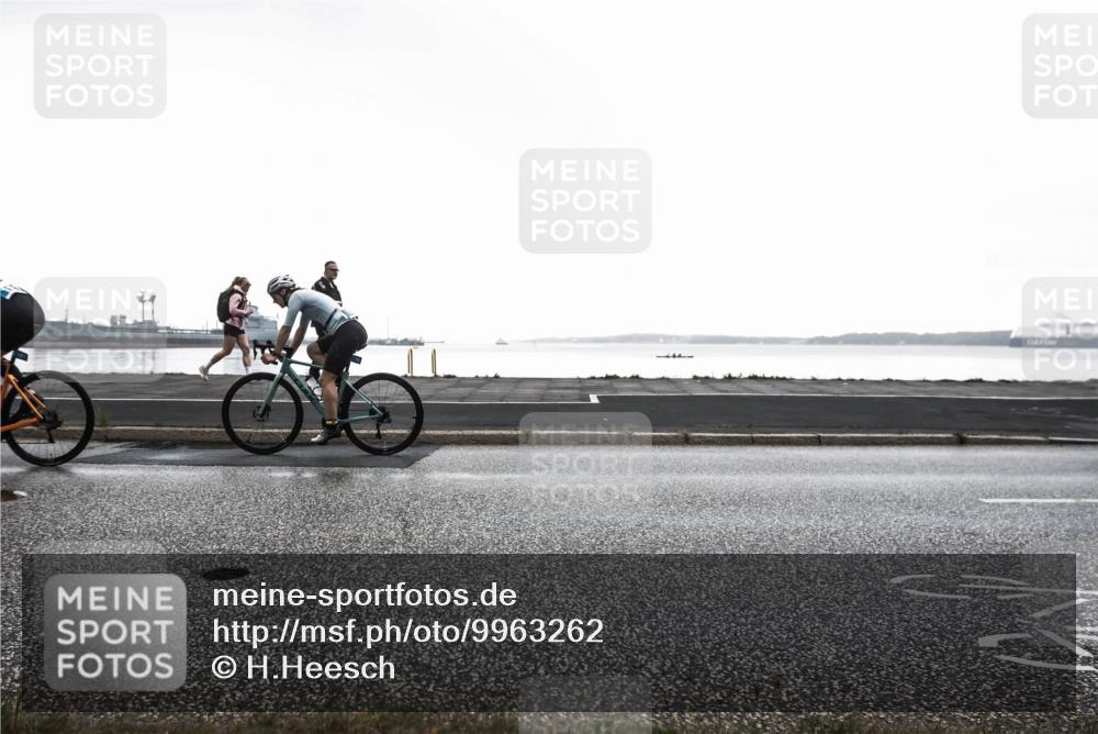 16.08.2026 - KN Förde Triathlon 2026 H.Heesch http://msf.ph/oto/9963262 16.08.2026 09:27:35 Radfahren 108, 138, 156, 171, 180, 205, 230 meine-sportfotos.de