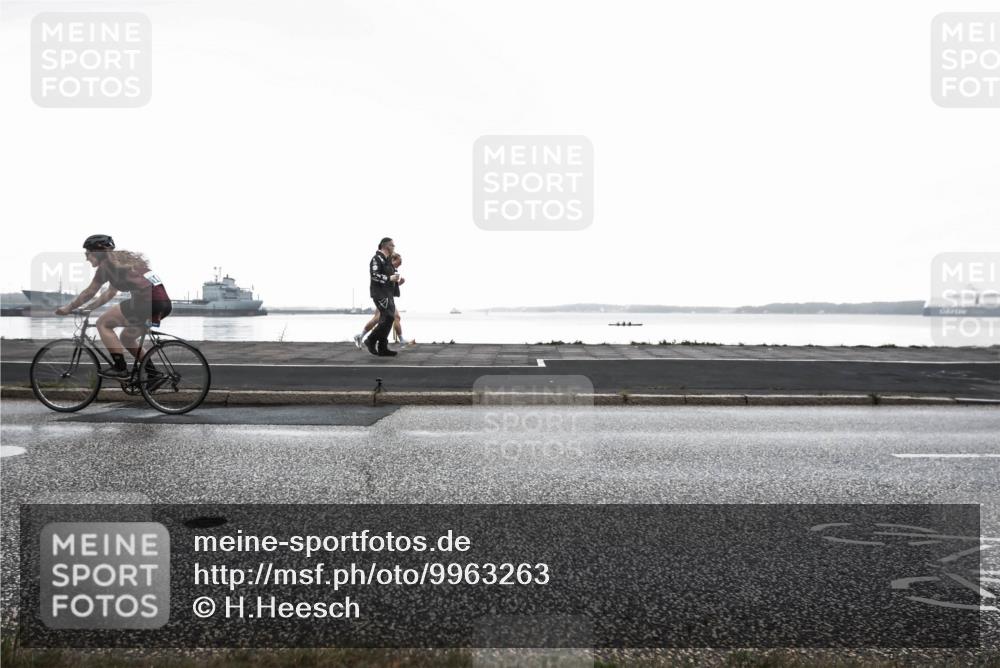 16.08.2026 - KN Förde Triathlon 2026 H.Heesch http://msf.ph/oto/9963263 16.08.2026 09:27:36 Radfahren 108, 156, 171, 205, 230 meine-sportfotos.de