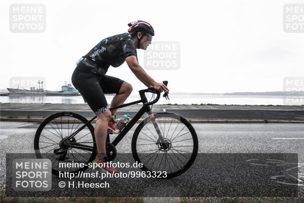 16.08.2026 - KN Förde Triathlon 2026 H.Heesch http://msf.ph/oto/9963323 16.08.2026 09:30:06 Radfahren 107, 126, 127, 148, 177, 203, 230, 240 meine-sportfotos.de