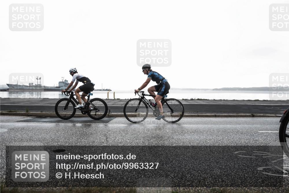 16.08.2026 - KN Förde Triathlon 2026 H.Heesch http://msf.ph/oto/9963327 16.08.2026 09:30:12 Radfahren 107, 127, 148, 171, 177, 180, 215, 240 meine-sportfotos.de