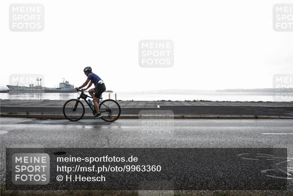 16.08.2026 - KN Förde Triathlon 2026 H.Heesch http://msf.ph/oto/9963360 16.08.2026 09:31:31 Radfahren 217, 226 meine-sportfotos.de