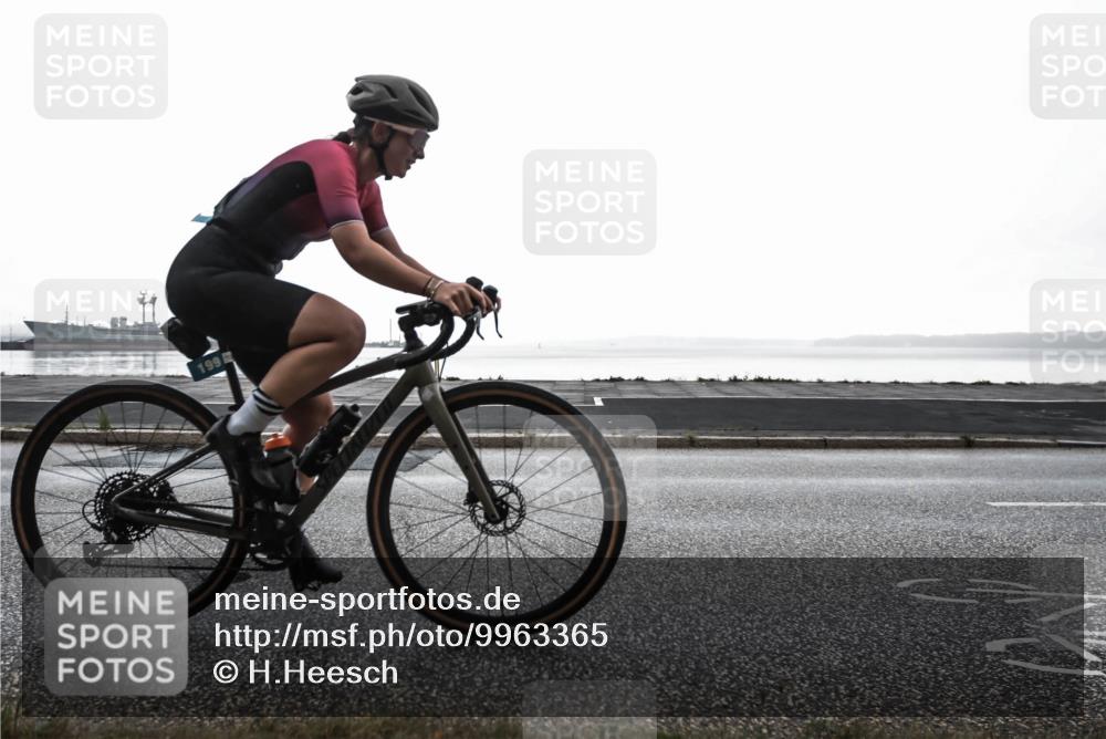 16.08.2026 - KN Förde Triathlon 2026 H.Heesch http://msf.ph/oto/9963365 16.08.2026 09:31:49 Radfahren 106, 143, 199, 242 meine-sportfotos.de