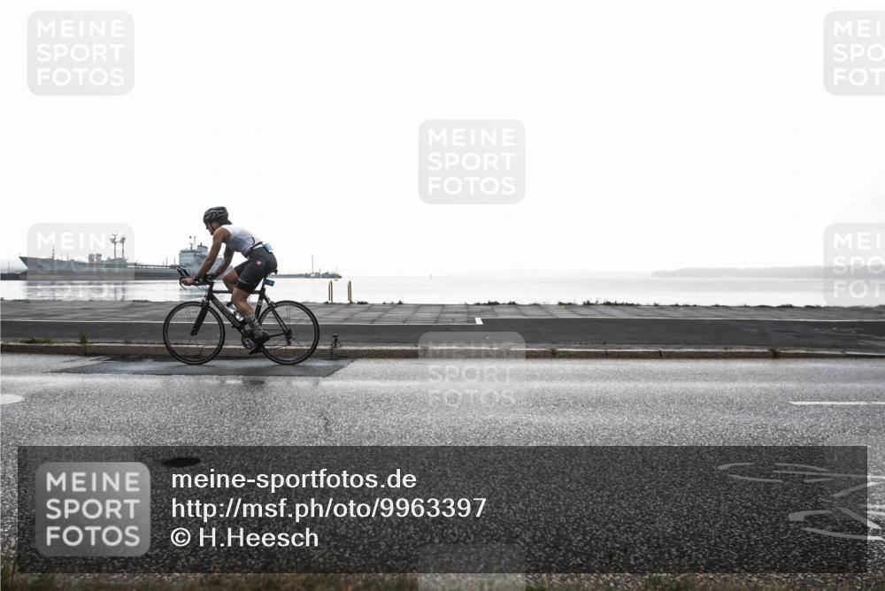 16.08.2026 - KN Förde Triathlon 2026 H.Heesch http://msf.ph/oto/9963397 16.08.2026 09:33:10 Radfahren 135, 254 meine-sportfotos.de