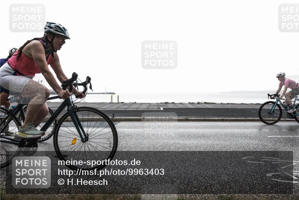 16.08.2026 - KN Förde Triathlon 2026 H.Heesch http://msf.ph/oto/9963403 16.08.2026 09:33:26 Radfahren 129, 149, 215, 244, 247 meine-sportfotos.de