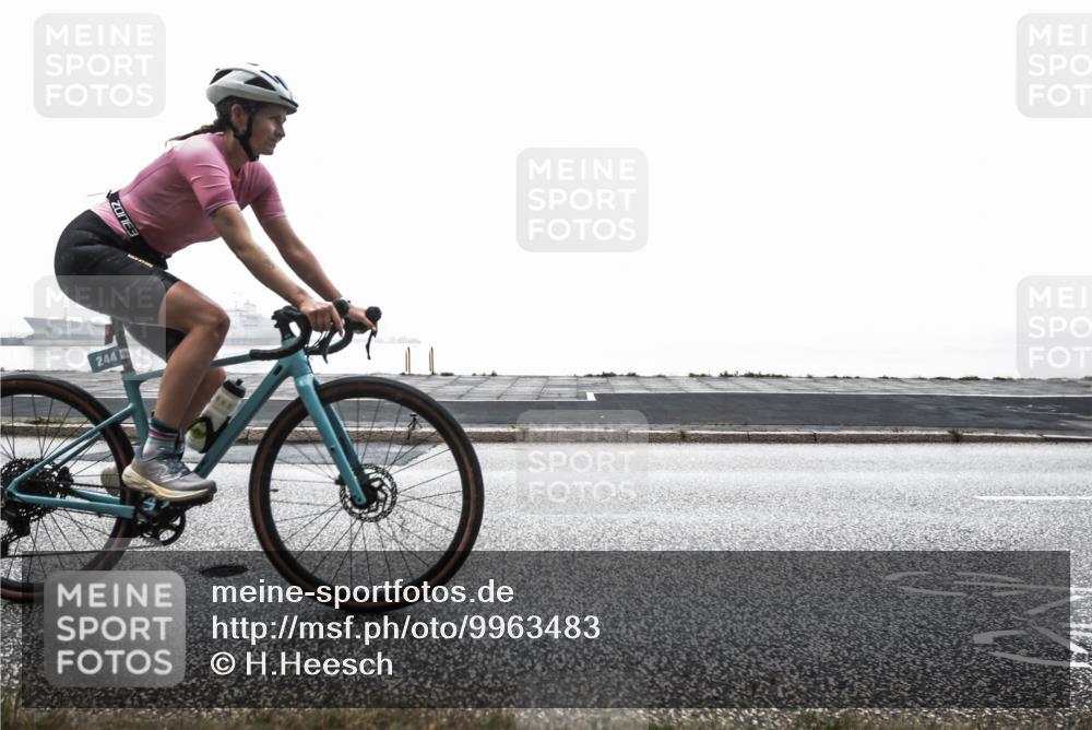 16.08.2026 - KN Förde Triathlon 2026 H.Heesch http://msf.ph/oto/9963483 16.08.2026 09:36:38 Radfahren 168, 244, 253 meine-sportfotos.de