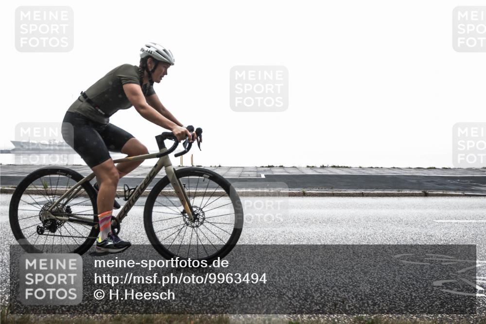 16.08.2026 - KN Förde Triathlon 2026 H.Heesch http://msf.ph/oto/9963494 16.08.2026 09:37:11 Radfahren 145, 153, 169, 200 meine-sportfotos.de