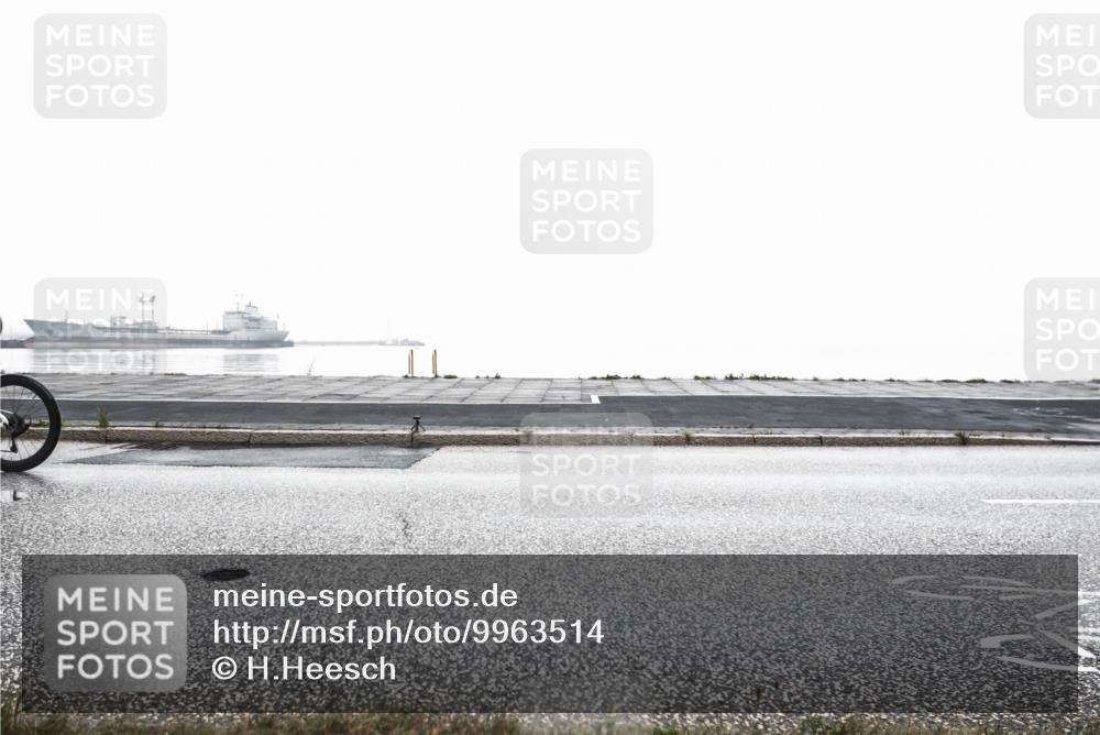 16.08.2026 - KN Förde Triathlon 2026 H.Heesch http://msf.ph/oto/9963514 16.08.2026 09:38:03 Radfahren 142, 152, 172, 184, 230, 266 meine-sportfotos.de