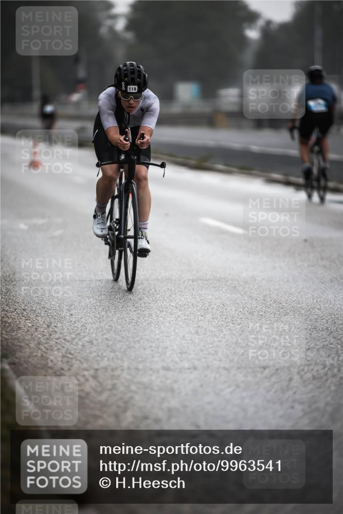 16.08.2026 - KN Förde Triathlon 2026 H.Heesch http://msf.ph/oto/9963541 16.08.2026 09:31:24 Radfahren 118, 188, 258 meine-sportfotos.de