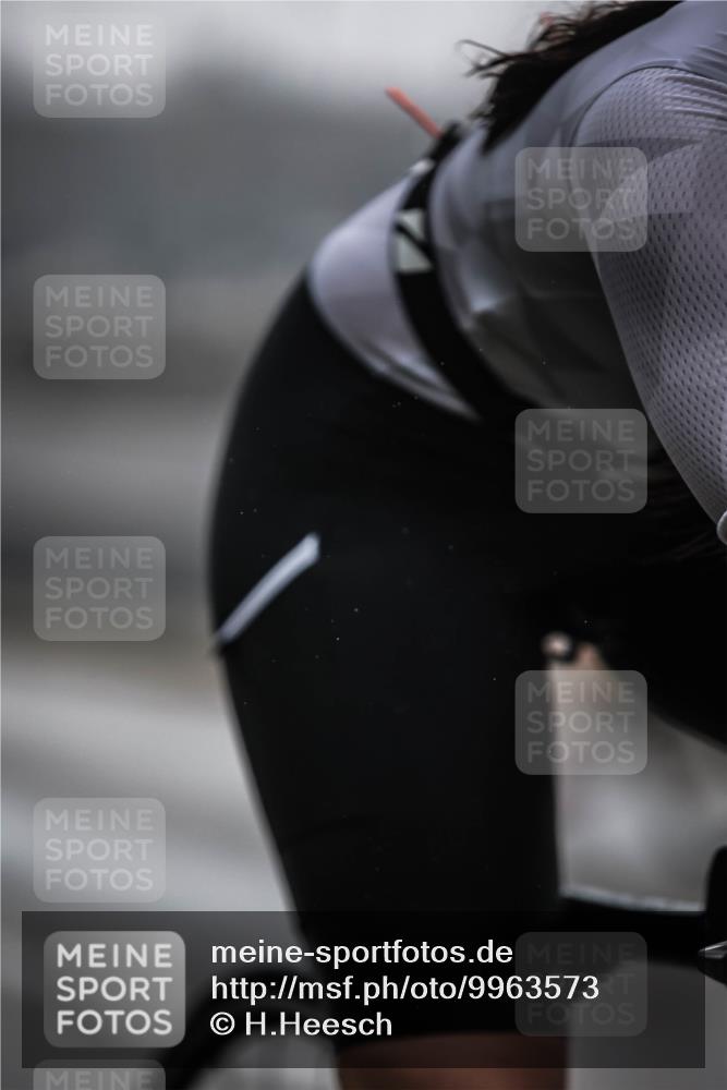 16.08.2026 - KN Förde Triathlon 2026 H.Heesch http://msf.ph/oto/9963573 16.08.2026 09:31:26 Radfahren 118, 188, 226 meine-sportfotos.de