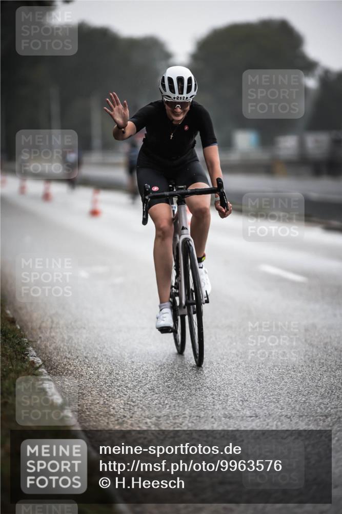 16.08.2026 - KN Förde Triathlon 2026 H.Heesch http://msf.ph/oto/9963576 16.08.2026 09:31:34 Radfahren 217, 226 meine-sportfotos.de