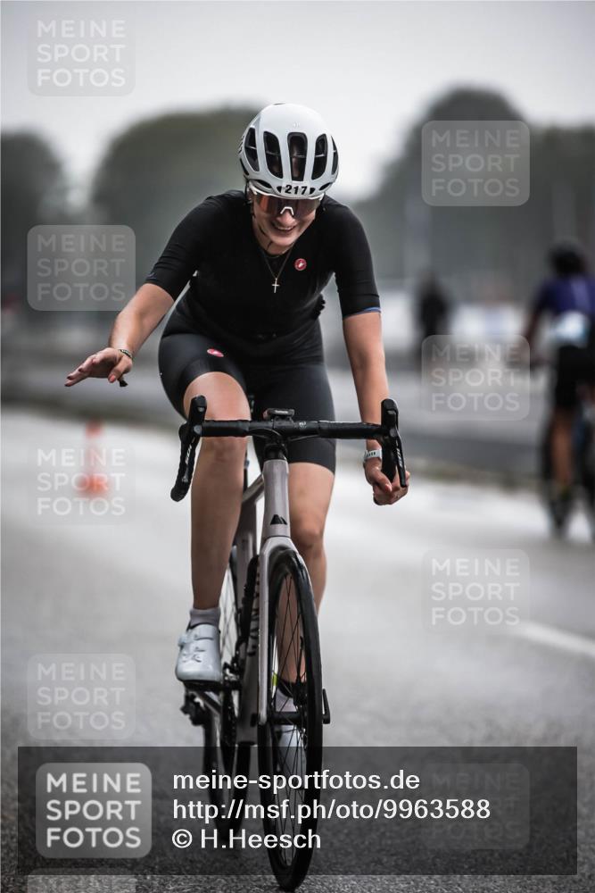 16.08.2026 - KN Förde Triathlon 2026 H.Heesch http://msf.ph/oto/9963588 16.08.2026 09:31:34 Radfahren 217, 226 meine-sportfotos.de