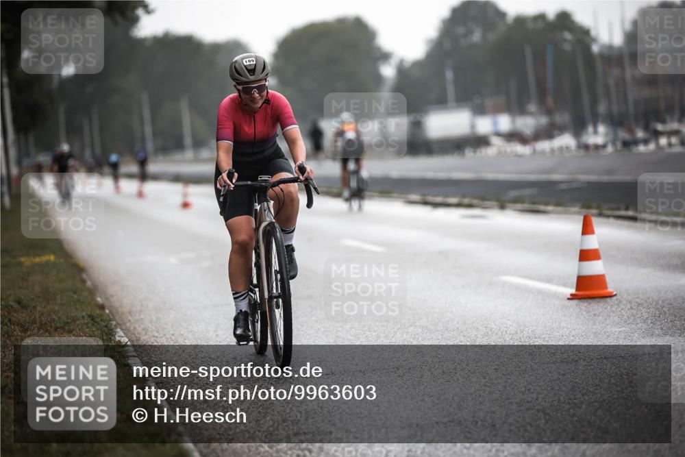 16.08.2026 - KN Förde Triathlon 2026 H.Heesch http://msf.ph/oto/9963603 16.08.2026 09:31:48 Radfahren 106, 143, 199, 242 meine-sportfotos.de
