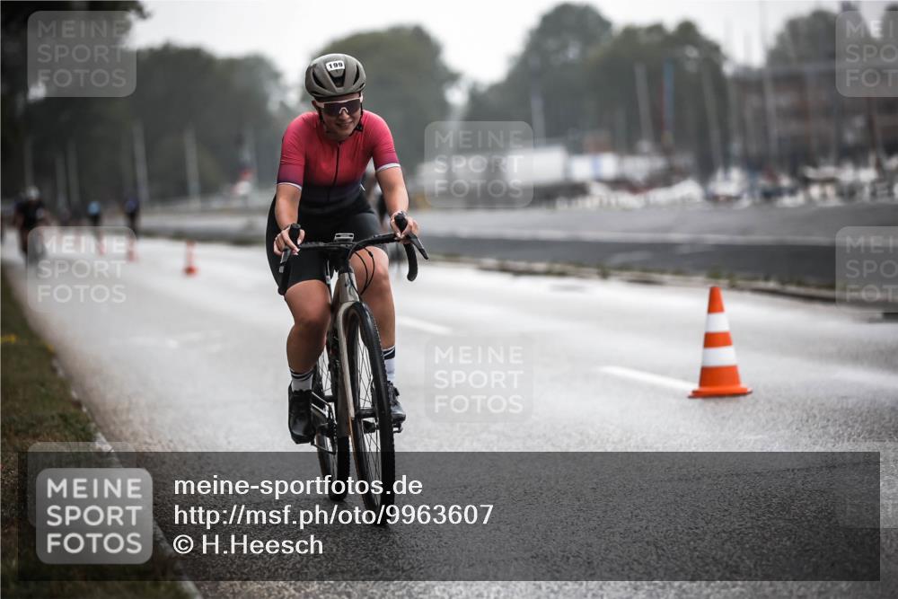 16.08.2026 - KN Förde Triathlon 2026 H.Heesch http://msf.ph/oto/9963607 16.08.2026 09:31:48 Radfahren 106, 143, 199, 242 meine-sportfotos.de