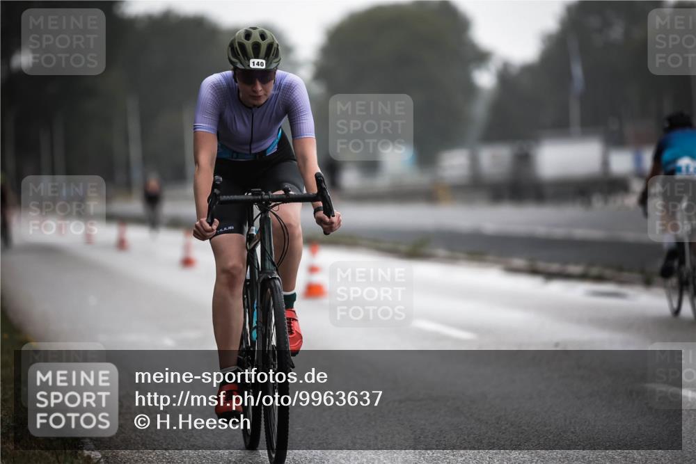 16.08.2026 - KN Förde Triathlon 2026 H.Heesch http://msf.ph/oto/9963637 16.08.2026 09:31:55 Radfahren 104, 106, 140, 242, 245 meine-sportfotos.de