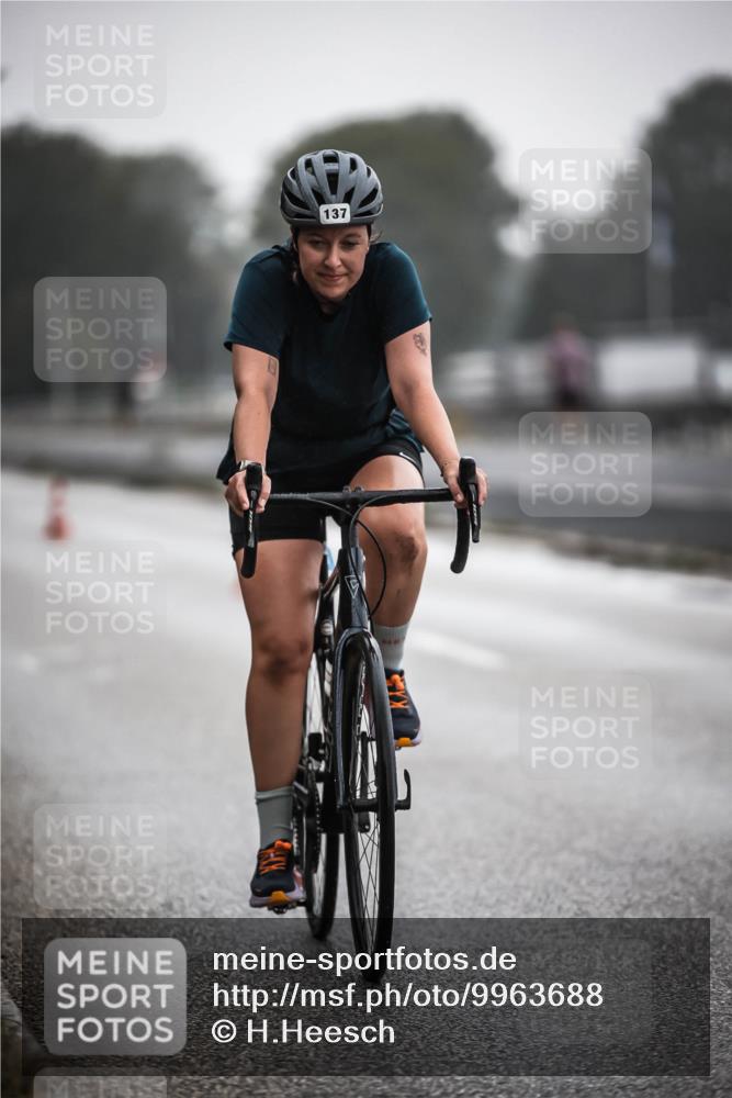 16.08.2026 - KN Förde Triathlon 2026 H.Heesch http://msf.ph/oto/9963688 16.08.2026 09:32:13 Radfahren 120, 137, 154, 213, 805 meine-sportfotos.de