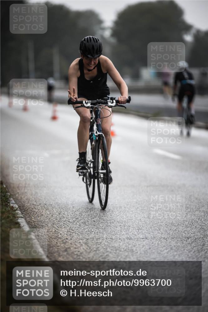16.08.2026 - KN Förde Triathlon 2026 H.Heesch http://msf.ph/oto/9963700 16.08.2026 09:32:17 Radfahren 125, 137, 213, 262 meine-sportfotos.de