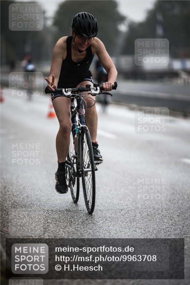 16.08.2026 - KN Förde Triathlon 2026 H.Heesch http://msf.ph/oto/9963708 16.08.2026 09:32:18 Radfahren 125, 133, 213, 262 meine-sportfotos.de