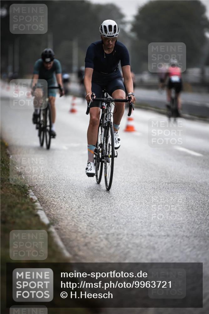 16.08.2026 - KN Förde Triathlon 2026 H.Heesch http://msf.ph/oto/9963721 16.08.2026 09:32:22 Radfahren 125, 133, 232, 262 meine-sportfotos.de
