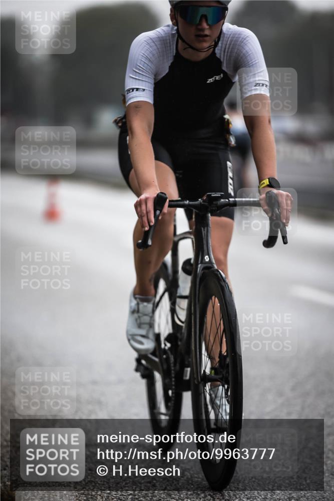 16.08.2026 - KN Förde Triathlon 2026 H.Heesch http://msf.ph/oto/9963777 16.08.2026 09:32:37 Radfahren 127, 131, 147, 148, 246, 252 meine-sportfotos.de