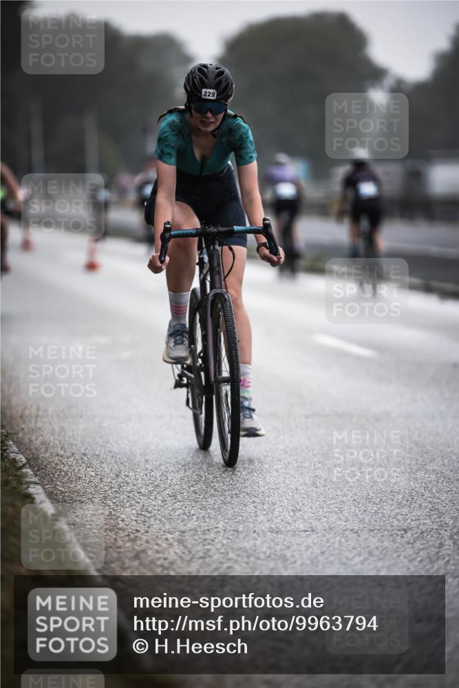 16.08.2026 - KN Förde Triathlon 2026 H.Heesch http://msf.ph/oto/9963794 16.08.2026 09:32:47 Radfahren 158, 162, 229, 238, 240, 251 meine-sportfotos.de