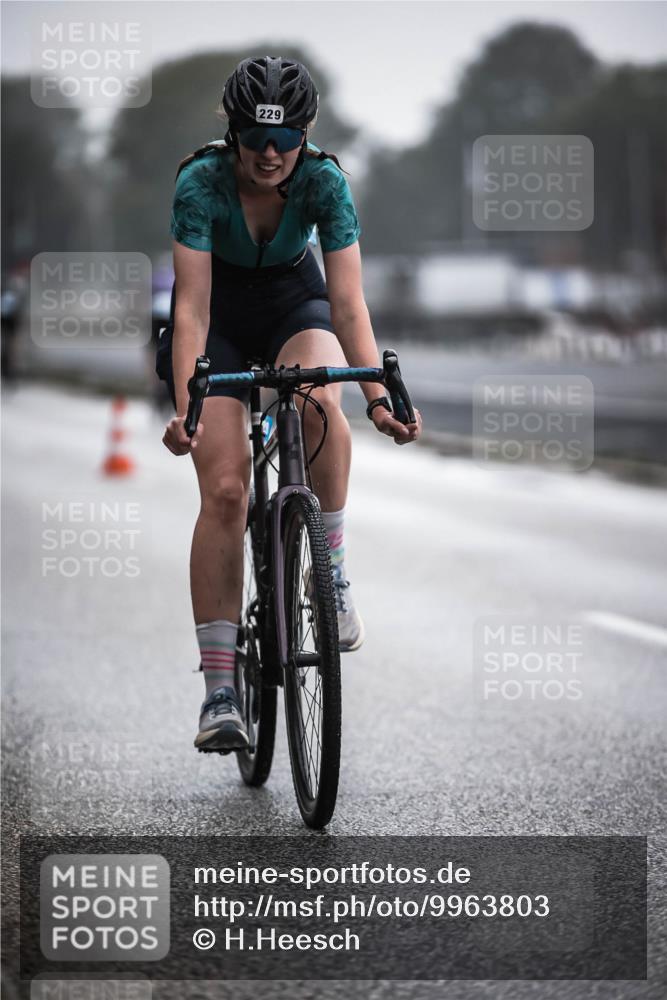 16.08.2026 - KN Förde Triathlon 2026 H.Heesch http://msf.ph/oto/9963803 16.08.2026 09:32:47 Radfahren 158, 162, 229, 238, 240, 251 meine-sportfotos.de