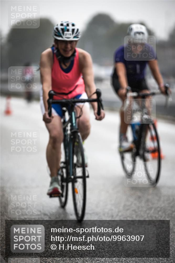 16.08.2026 - KN Förde Triathlon 2026 H.Heesch http://msf.ph/oto/9963907 16.08.2026 09:33:26 Radfahren 129, 149, 215, 244, 247 meine-sportfotos.de