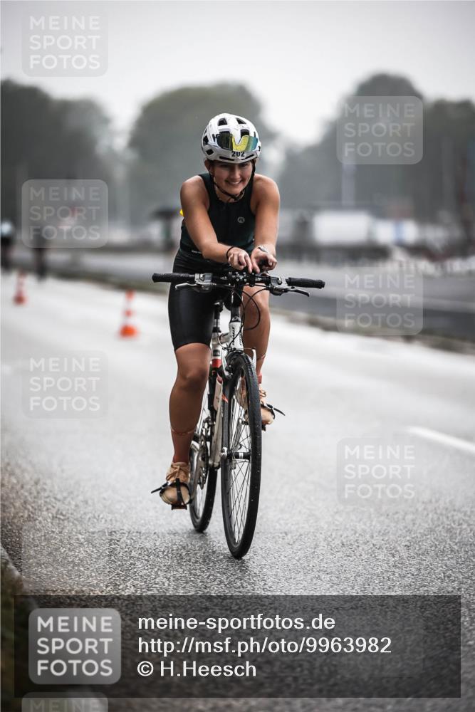 16.08.2026 - KN Förde Triathlon 2026 H.Heesch http://msf.ph/oto/9963982 16.08.2026 09:33:47 Radfahren 202 meine-sportfotos.de