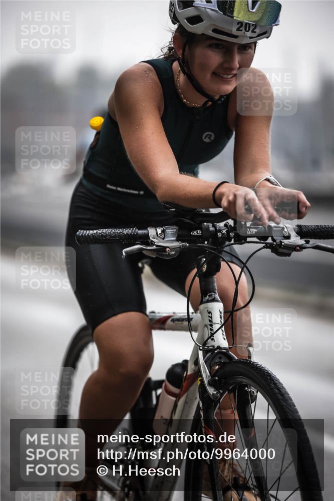 16.08.2026 - KN Förde Triathlon 2026 H.Heesch http://msf.ph/oto/9964000 16.08.2026 09:33:48 Radfahren 202 meine-sportfotos.de