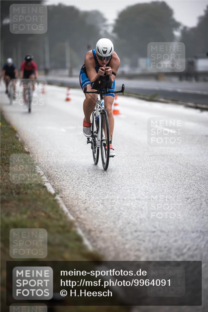16.08.2026 - KN Förde Triathlon 2026 H.Heesch http://msf.ph/oto/9964091 16.08.2026 09:34:10 Radfahren 104, 216, 226 meine-sportfotos.de