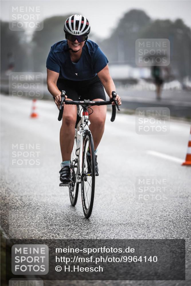 16.08.2026 - KN Förde Triathlon 2026 H.Heesch http://msf.ph/oto/9964140 16.08.2026 09:34:16 Radfahren 134, 216, 245, 258 meine-sportfotos.de