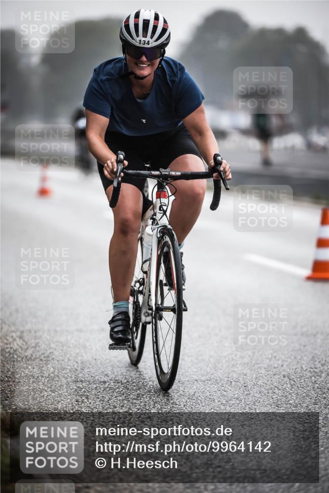 16.08.2026 - KN Förde Triathlon 2026 H.Heesch http://msf.ph/oto/9964142 16.08.2026 09:34:16 Radfahren 134, 216, 245, 258 meine-sportfotos.de
