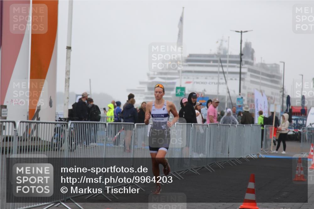 16.08.2026 - KN Förde Triathlon 2026 Markus Tischler http://msf.ph/oto/9964203 16.08.2026 09:50:15 Ziel  meine-sportfotos.de