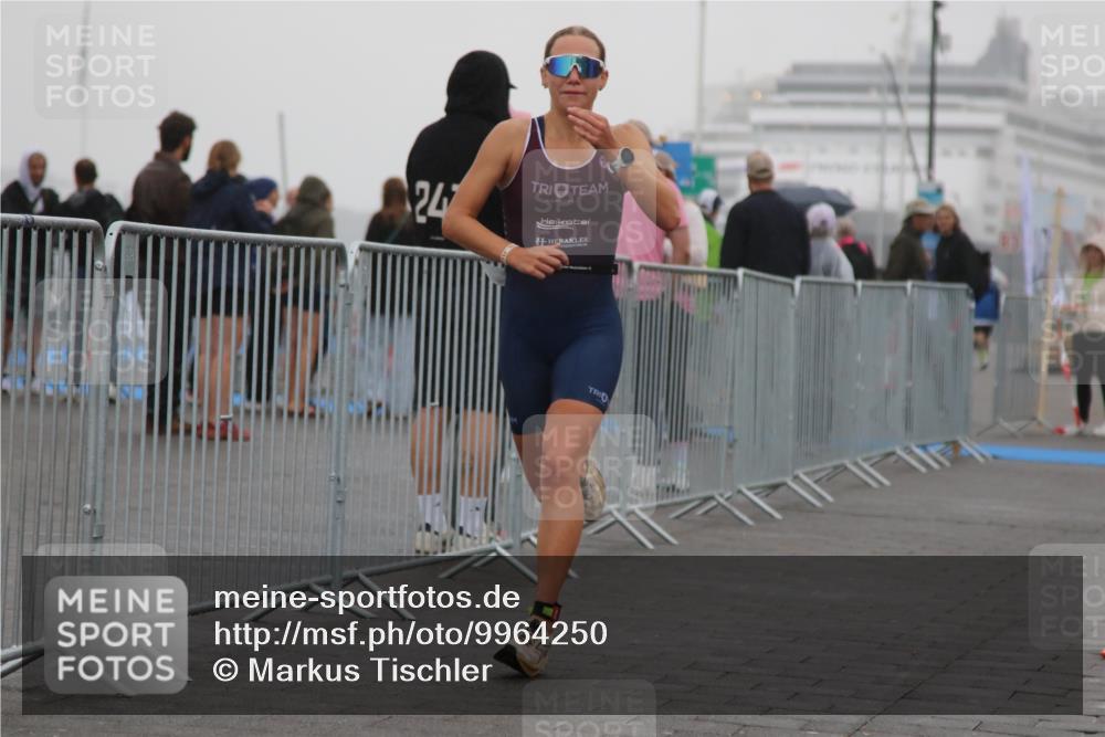 16.08.2026 - KN Förde Triathlon 2026 Markus Tischler http://msf.ph/oto/9964250 16.08.2026 09:51:42 Ziel  meine-sportfotos.de