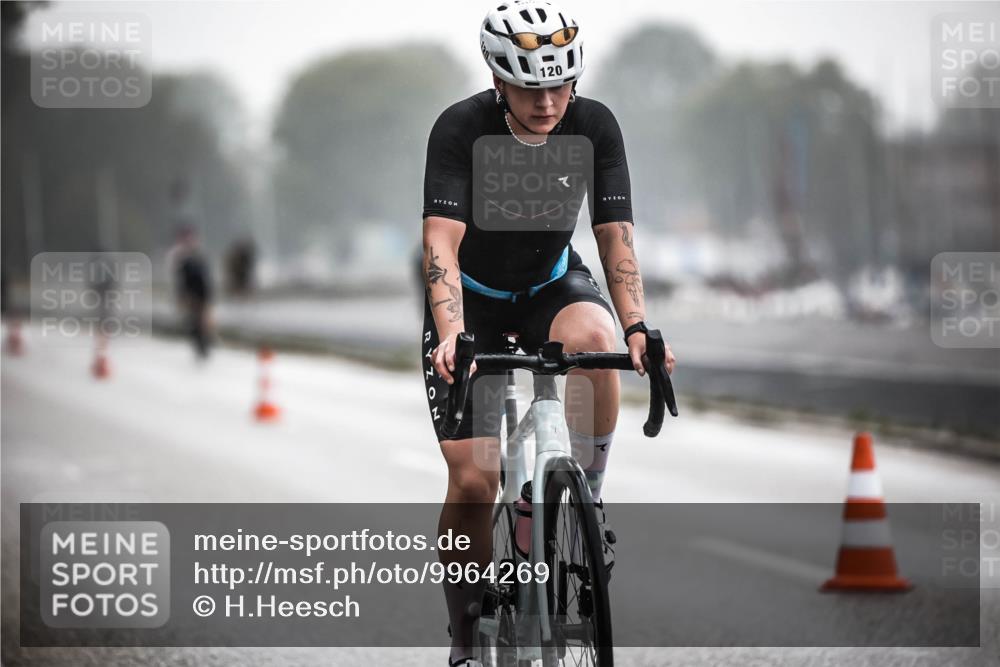 16.08.2026 - KN Förde Triathlon 2026 H.Heesch http://msf.ph/oto/9964269 16.08.2026 09:34:47 Radfahren 120, 154, 188, 265 meine-sportfotos.de