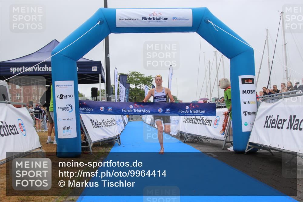 16.08.2026 - KN Förde Triathlon 2026 Markus Tischler http://msf.ph/oto/9964414 16.08.2026 10:05:40 Ziel 101, 101 meine-sportfotos.de