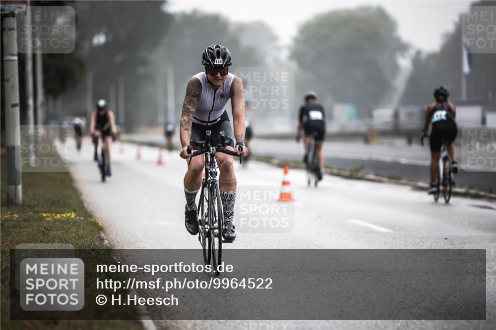 16.08.2026 - KN Förde Triathlon 2026 H.Heesch http://msf.ph/oto/9964522 16.08.2026 09:35:42 Radfahren 135, 238, 252, 259, 263 meine-sportfotos.de