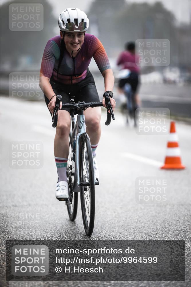 16.08.2026 - KN Förde Triathlon 2026 H.Heesch http://msf.ph/oto/9964599 16.08.2026 09:35:54 Radfahren 189, 195, 225, 254 meine-sportfotos.de