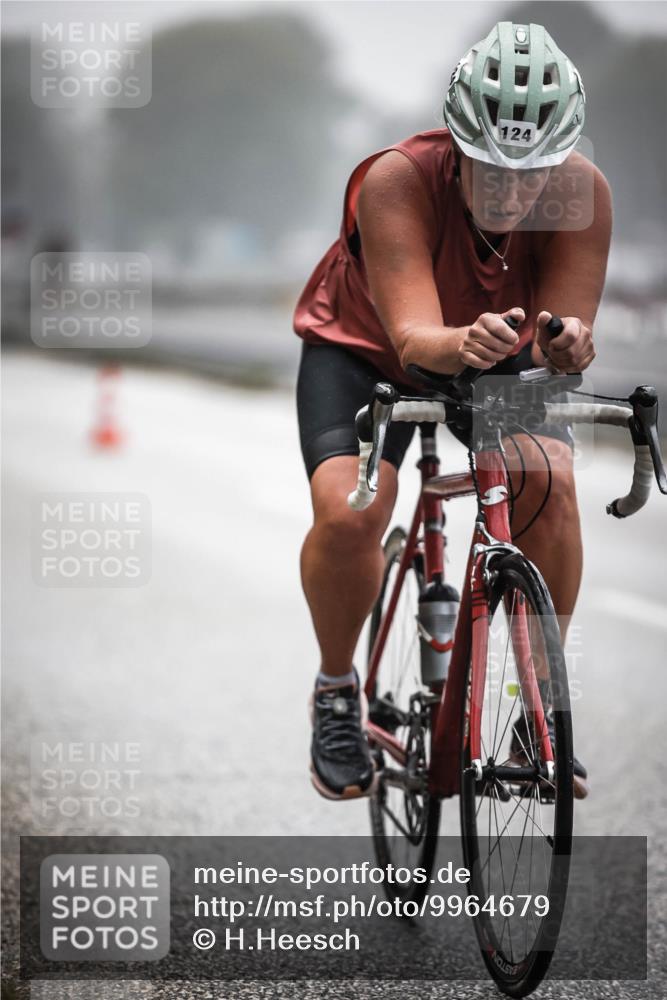 16.08.2026 - KN Förde Triathlon 2026 H.Heesch http://msf.ph/oto/9964679 16.08.2026 09:36:08 Radfahren 109, 124, 138, 150, 156, 164, 166, 178, 187, 192, 243, 261 meine-sportfotos.de