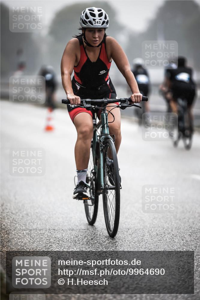 16.08.2026 - KN Förde Triathlon 2026 H.Heesch http://msf.ph/oto/9964690 16.08.2026 09:36:12 Radfahren 109, 138, 156, 186, 243 meine-sportfotos.de