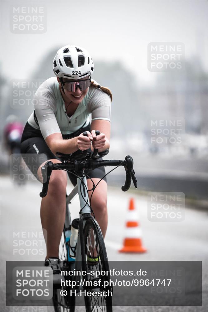 16.08.2026 - KN Förde Triathlon 2026 H.Heesch http://msf.ph/oto/9964747 16.08.2026 09:36:28 Radfahren 103, 174, 224 meine-sportfotos.de